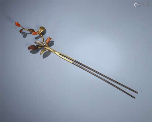 CHINESE GILT SILVER HAIRPIN