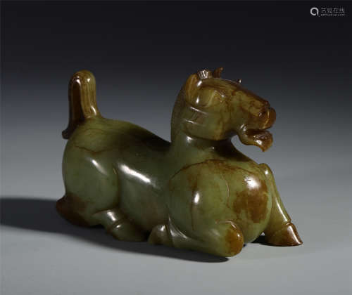 CHINESE CELADON JADE COUCHING HORSE TABLE ITEM