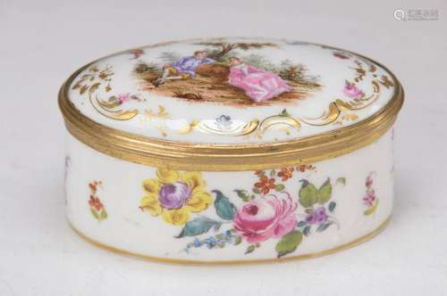 Oval Tabatiere, probably France, around 1890,