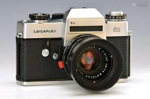 Leicaflex SL construction year 1971. with Summicron