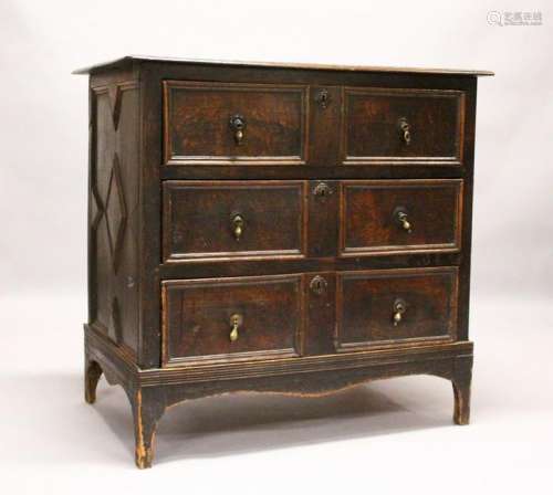 AN 18TH CENTURY OAK CHEST OF DRAWERS, with a moulded