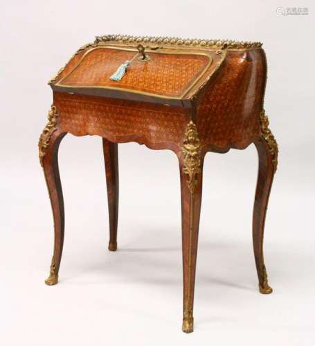 A GOOD 19TH CENTURY FRENCH KINGWOOD, PARQUETRY AND