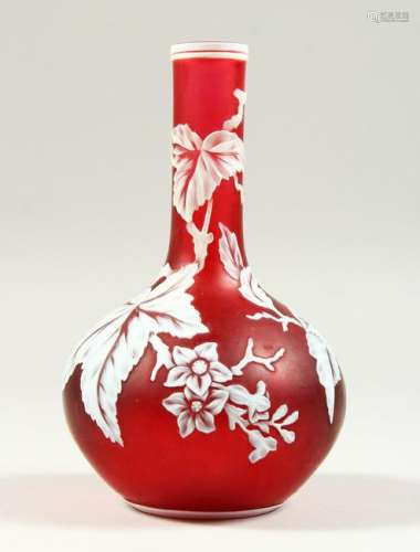 A SUPERB RED AND WHITE CAMEO GLASS BOTTLE VASE, with