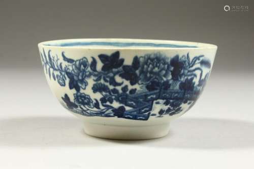 AN 18TH CENTURY WORCESTER DR WALL FRENCH PATTERN BLUE