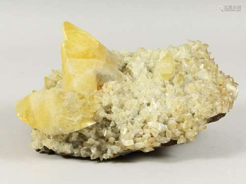 A LARGE QUARTZ MINERAL SPECIMEN.  32cms long x 20cms