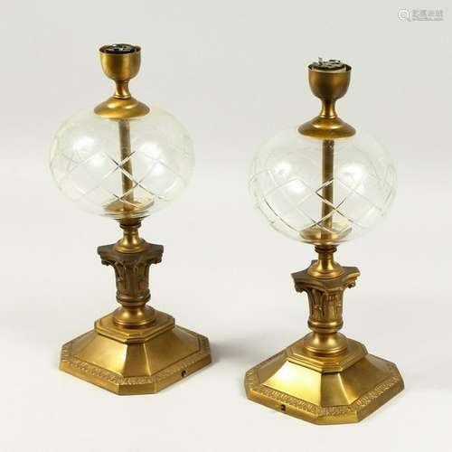 A PAIR OF 20TH CENTURY BRASS AND GLASS TABLE LAMPS,