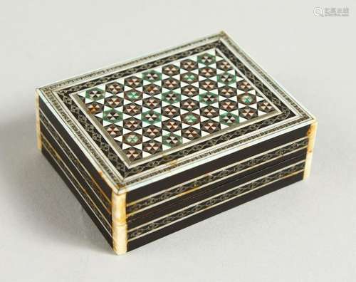 A SMALL MICROMOSAIC BOX.  6cms wide.