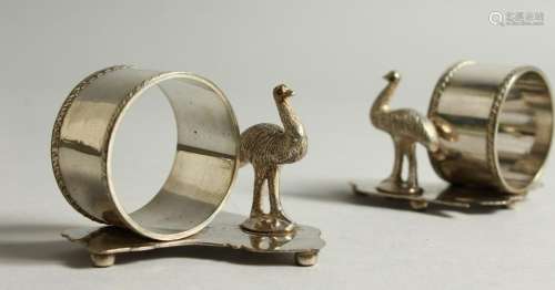 A PAIR OF AUSTRALIAN THEMED PLATED NAPKIN RINGS.  7cms