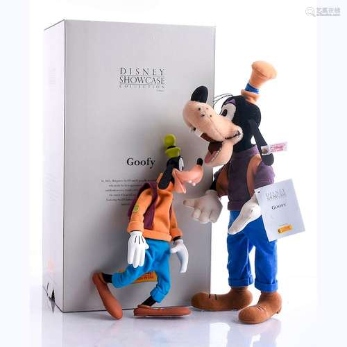 2 STEIFF AND VINYL FIGURES OF GOOFY