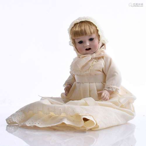 GALLERY ORIGINALS BABY DOLL, CHRISTENING DRESS & BONNET