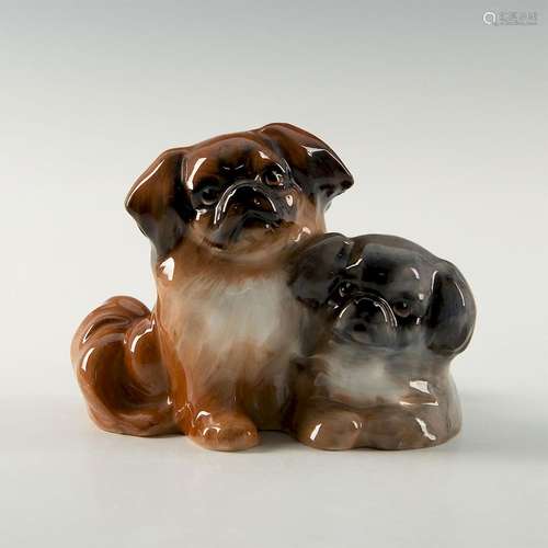 ROYAL DOULTON ANIMAL GROUPING, PEKINESE PAIR HN927