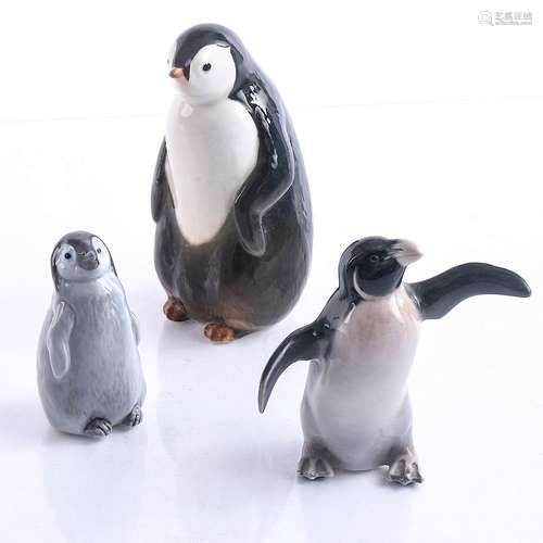 3 CERAMIC PENGUIN FIGURINES