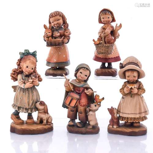 5 ANRI CARVED WOOD FIGURINES