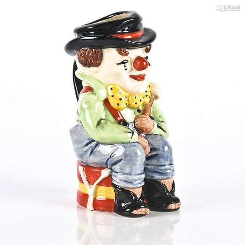 ROYAL DOULTON TOBY JUG, THE CLOWN D6935