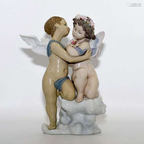 LLADRO FIGURINE HEAVEN AND EARTH