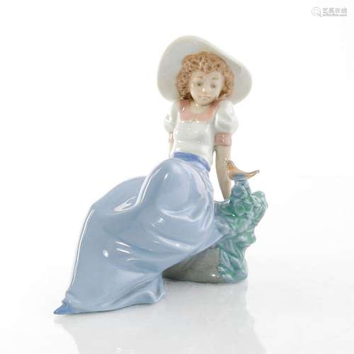 NAO BY LLADRO FIGURINE, GIRL WITH BIRD 1042