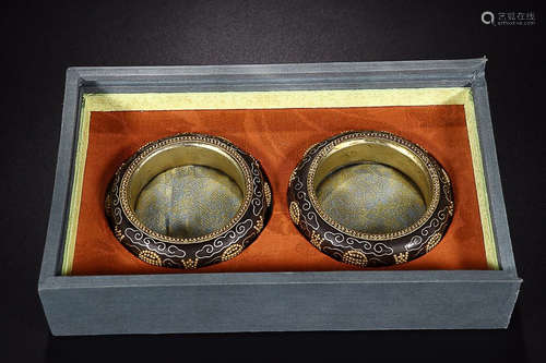 CHENXIANG WOOD WITH GOLD INALID BANGLE IN PAIR