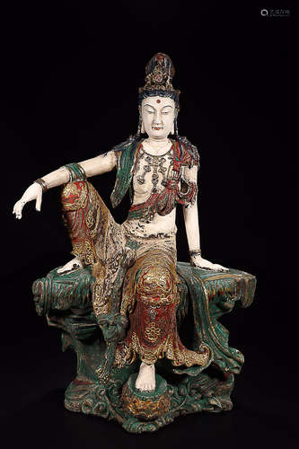 LACQUER GUANYIN ORNAMENT