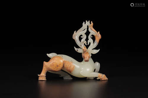 HETIAN JADE DEER ORNAMENT