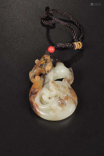 HETIAN JADE DRAGON PATTERN PENDANT