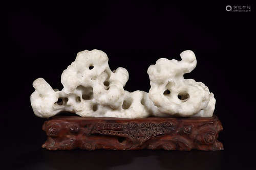 HETIAN JADE 'SHANZI' ORNAMENT