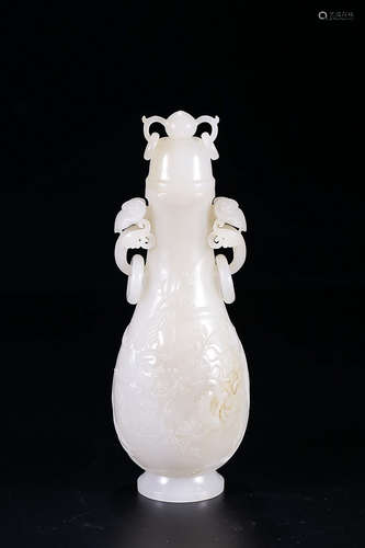 HETIAN JADE CAPPING VASE