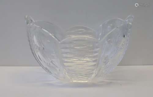 STEUBEN. Large Signed Scalloped Glass Etched Bowl.