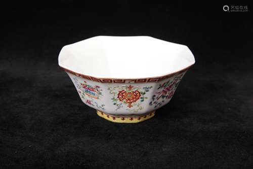 A Chinese Famille-Rose Porcelain Bowl