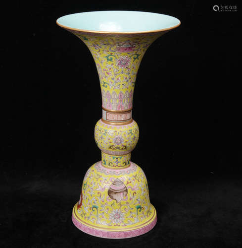 A Chinese Yellow Glazed Porcelain Vase