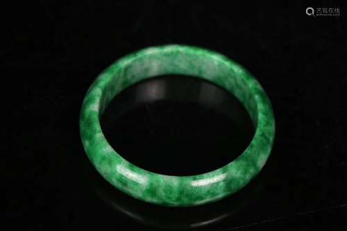 Chinese Jadeite Bangle