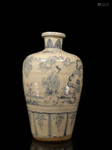 Qing Chinese Blue and White Porcelain Vase