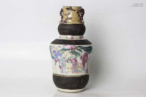 19th.C Chinese Famille Rose Vase