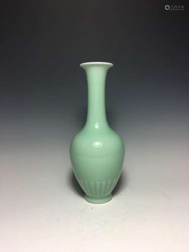 Chinese Celadon Vase,Mark