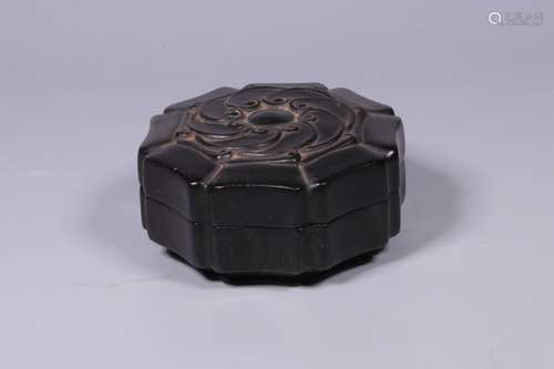 Chinese Wood Carved Cover Box