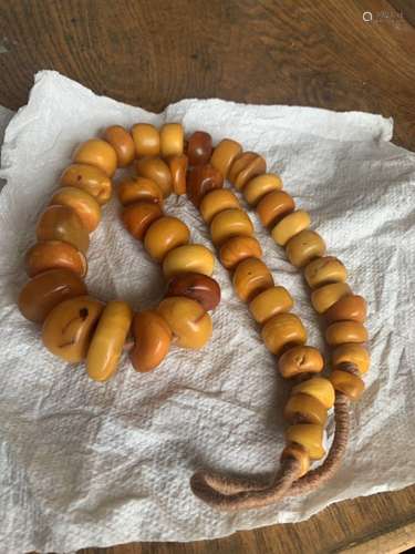 Chinese Amber Beads Necklace