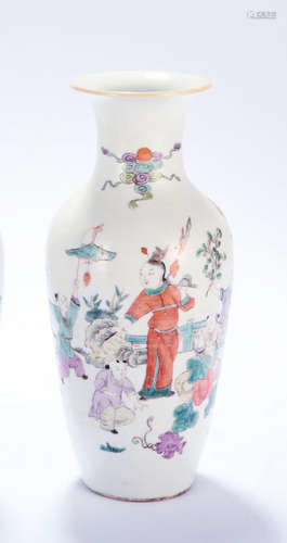 A Chinese Famille-Rose Porcelain Vase