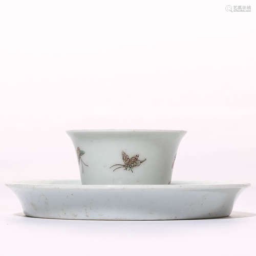 A Chinese Wu-Cai Glazed Porcelain Cup and Plate