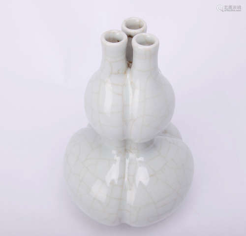 A Chinese Guan-Type Glazed Porcelain Double Gourd Vase