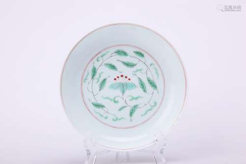 A Chinese Famille-Rose Porcelain Plate