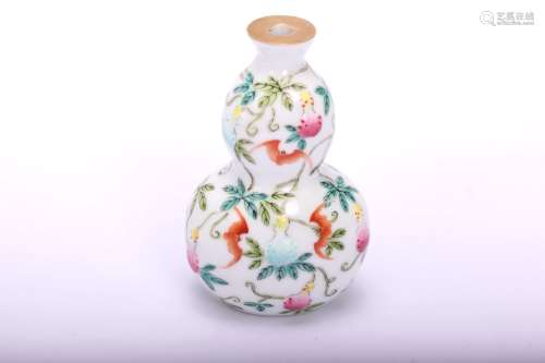 A Chinese Famille-Rose Porcelain Double Gourd Vase