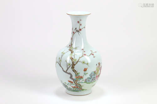 A Chinese Famille-Rose Porcelain Vase