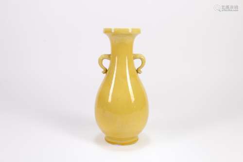 A Chinese Yellow Glazed Porcelain Vase