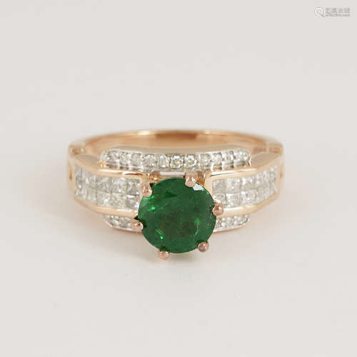 14 K / 585 Rose Gold Tsavorite & Diamond Ring