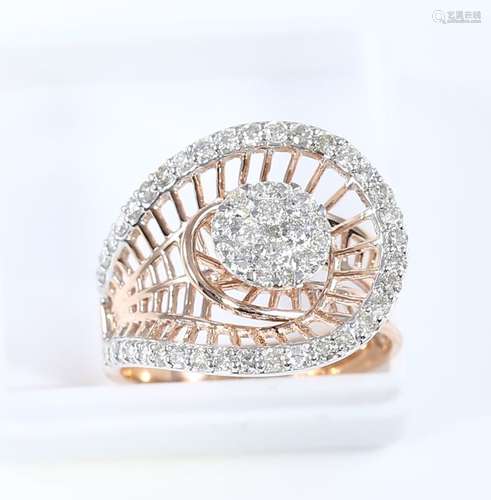 18K/750 Yellow Gold IGI Certified Designer Diamond Ring