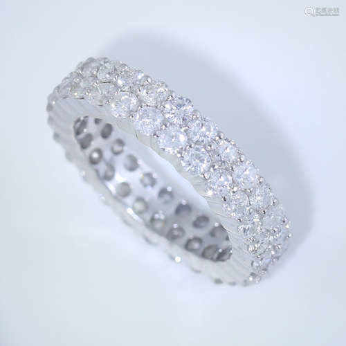 14 K / 585 White Gold Eternity Diamond Ring