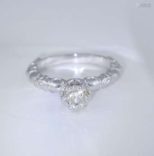 14 K / 585 White Gold Solitaire Diamond Ring