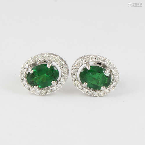 14 K / 585 White Gold Tsavorite Garnet & Diamond Studs