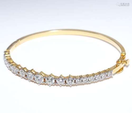 14 K Yellow Gold IGI Cert. Solitaire Diamond Bracelet