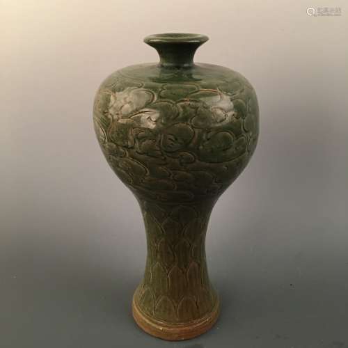 Chinese Yaozhou Kiln Vase