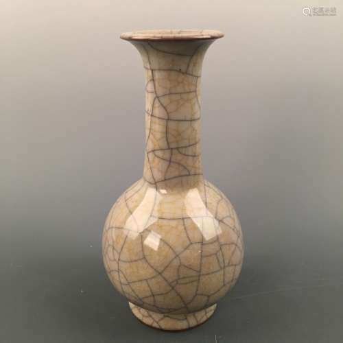 Chinese Guan Type Bottle Vase